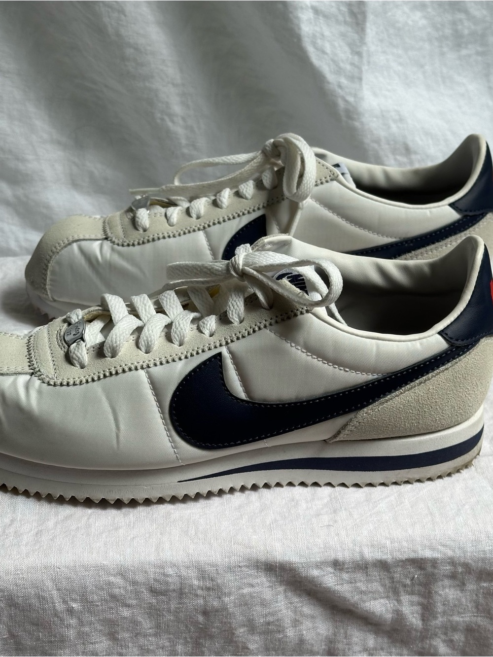 Nike Cortez Nylon Sneaker Womens Sz 9 - Picture 3 of 16